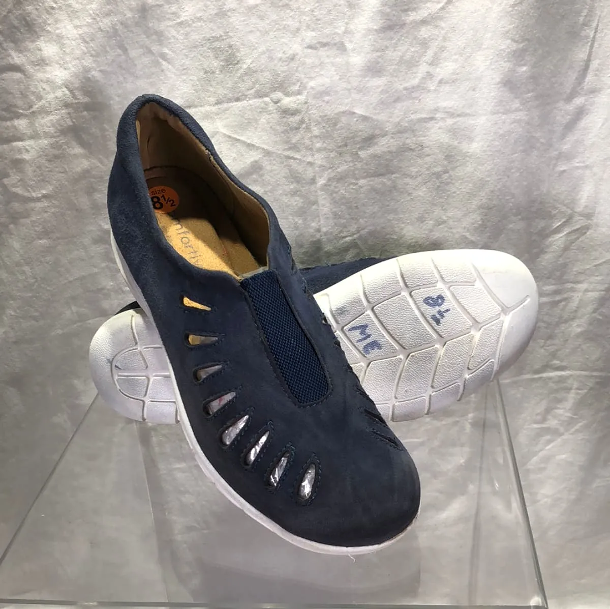 Comfortiva by SoftSpots Women’s •Tinsley•  Slip on - Navy Suede - Preowned