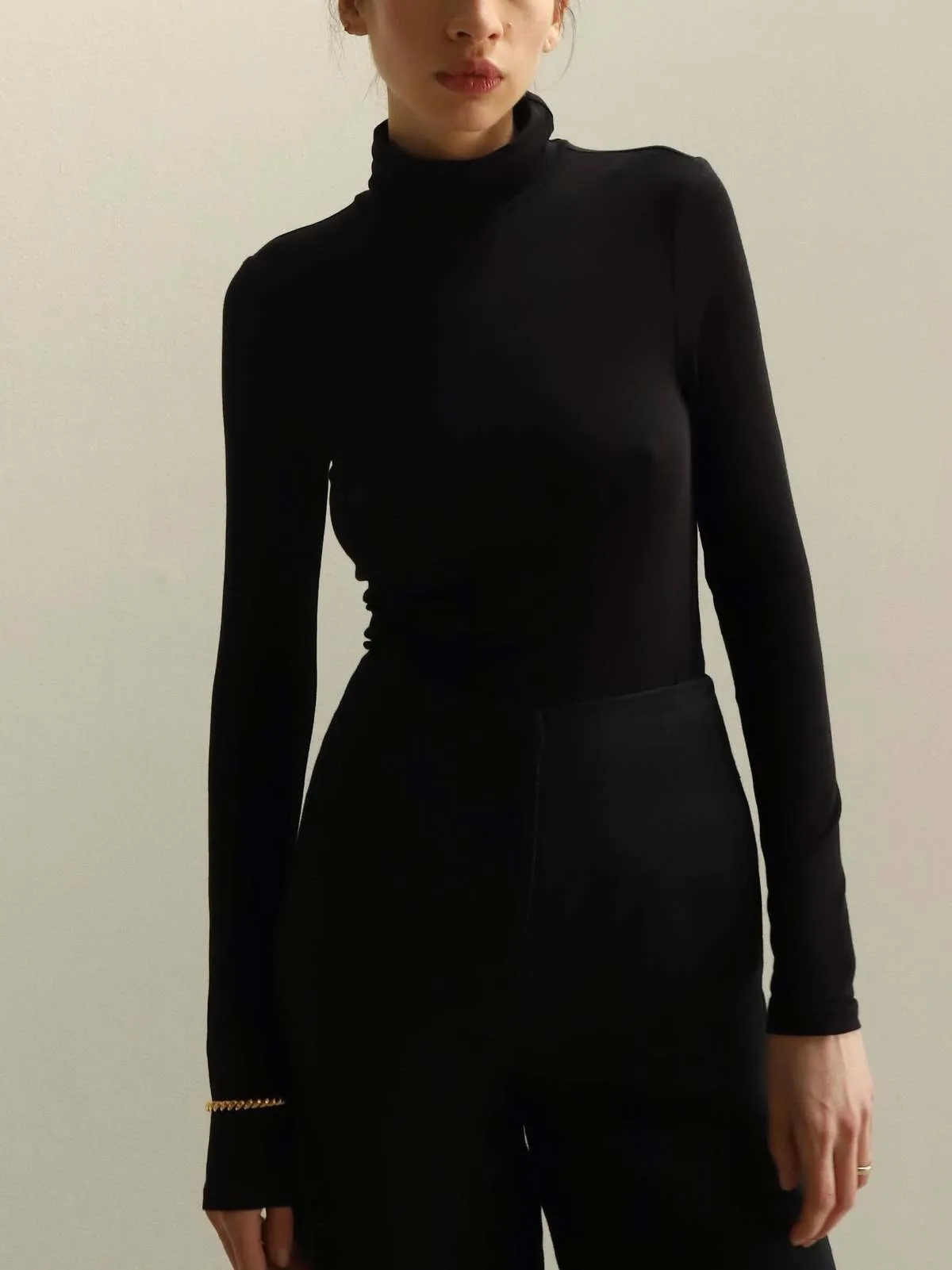 Gia Turtleneck - Black