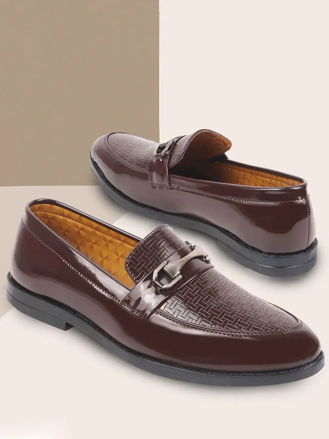 Men Brown Patent Leather Party/Formal Horsebit Slip On Shoes with Textured Details