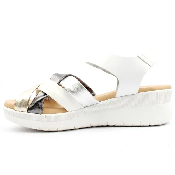 Pitillos Leather Wedge Sandal White