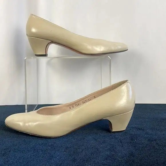 Salvatore Ferragamo Cream Low Heel Pumps