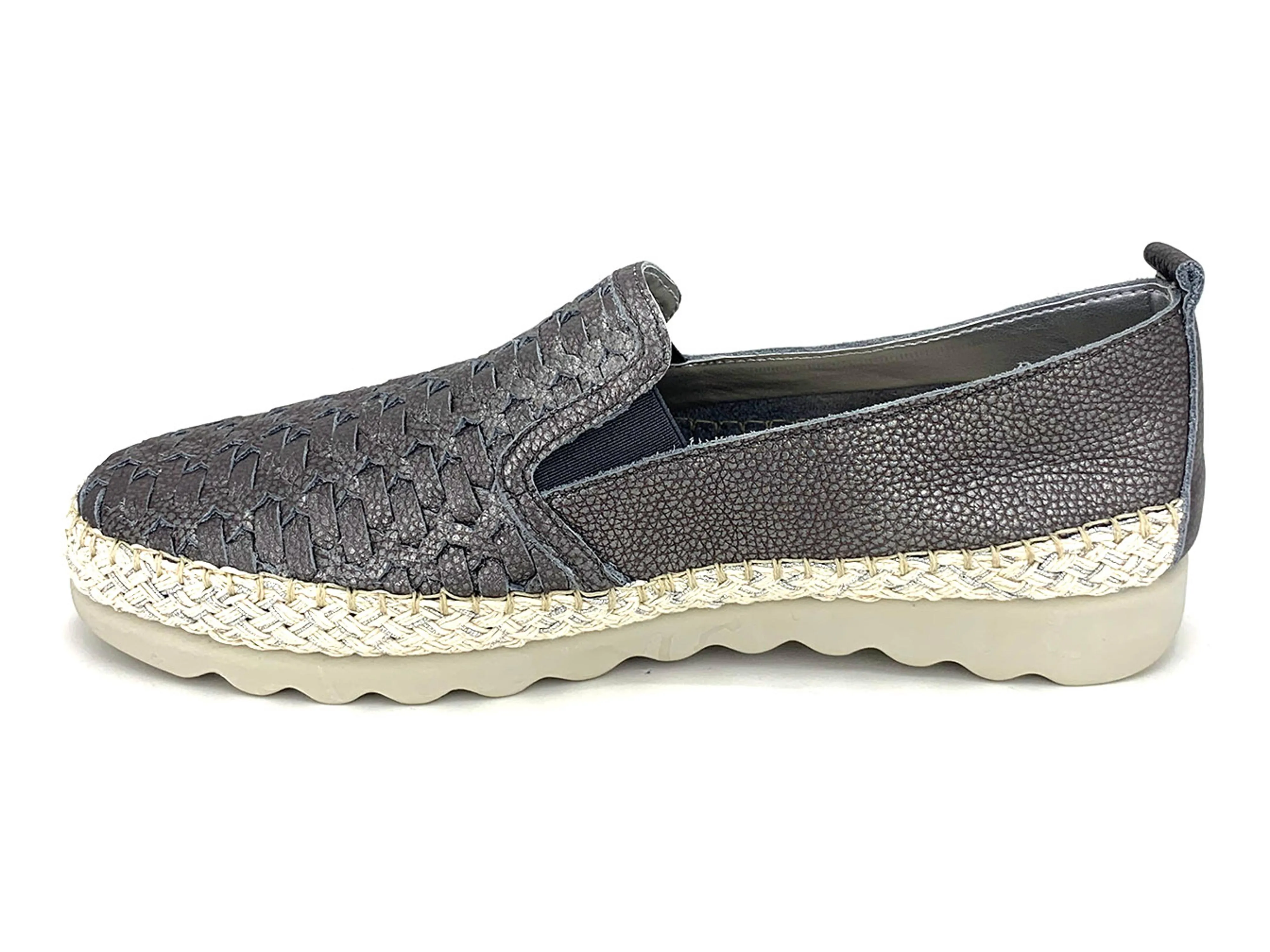 The FLEXX Chapter Women's Slip-on Shoe Pewter